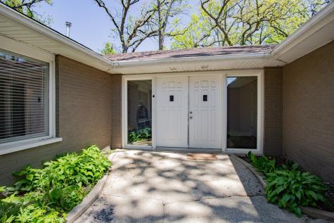 29W625 Hawthorne Lane West Chicago IL 60185