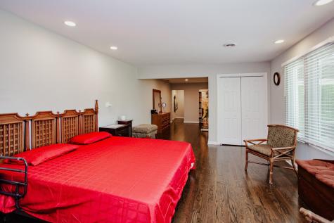 29W625 Hawthorne Lane West Chicago IL 60185