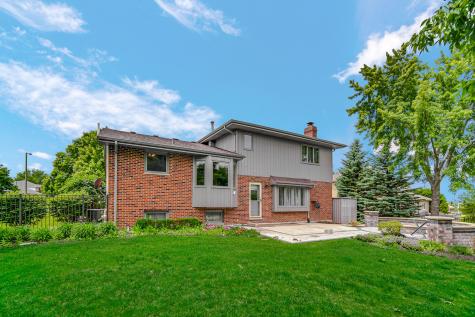 21147 Hunter Woods Drive Frankfort IL 60423