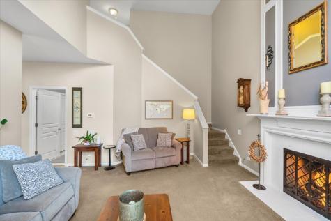 4020 Bunker Hill Drive Algonquin IL 60102