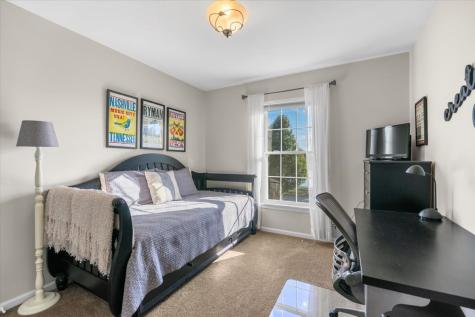 4020 Bunker Hill Drive Algonquin IL 60102