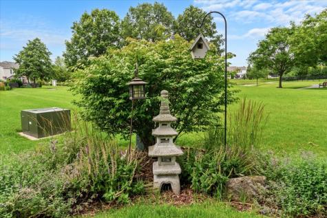 4020 Bunker Hill Drive Algonquin IL 60102