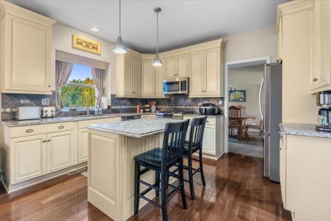 4020 Bunker Hill Drive Algonquin IL 60102