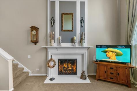 4020 Bunker Hill Drive Algonquin IL 60102