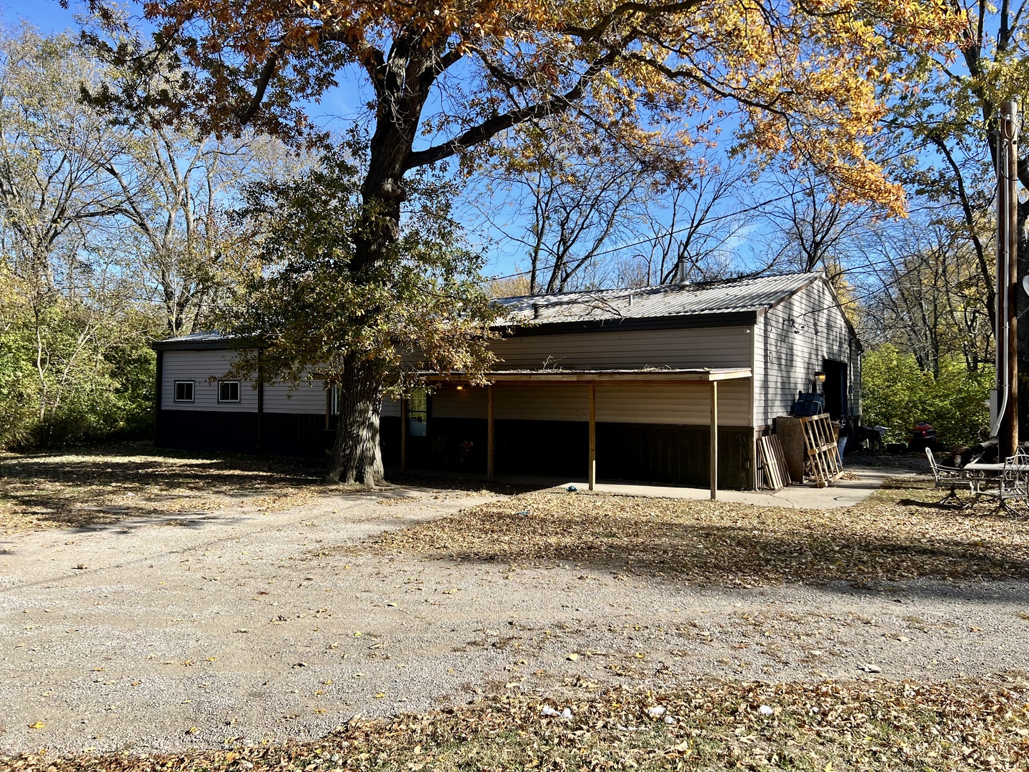 2175 Old Police Park Road St. Joseph IL 61873