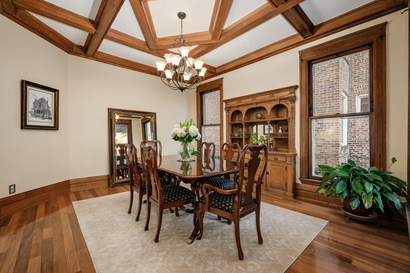 6316 North Magnolia Avenue Chicago IL 60660