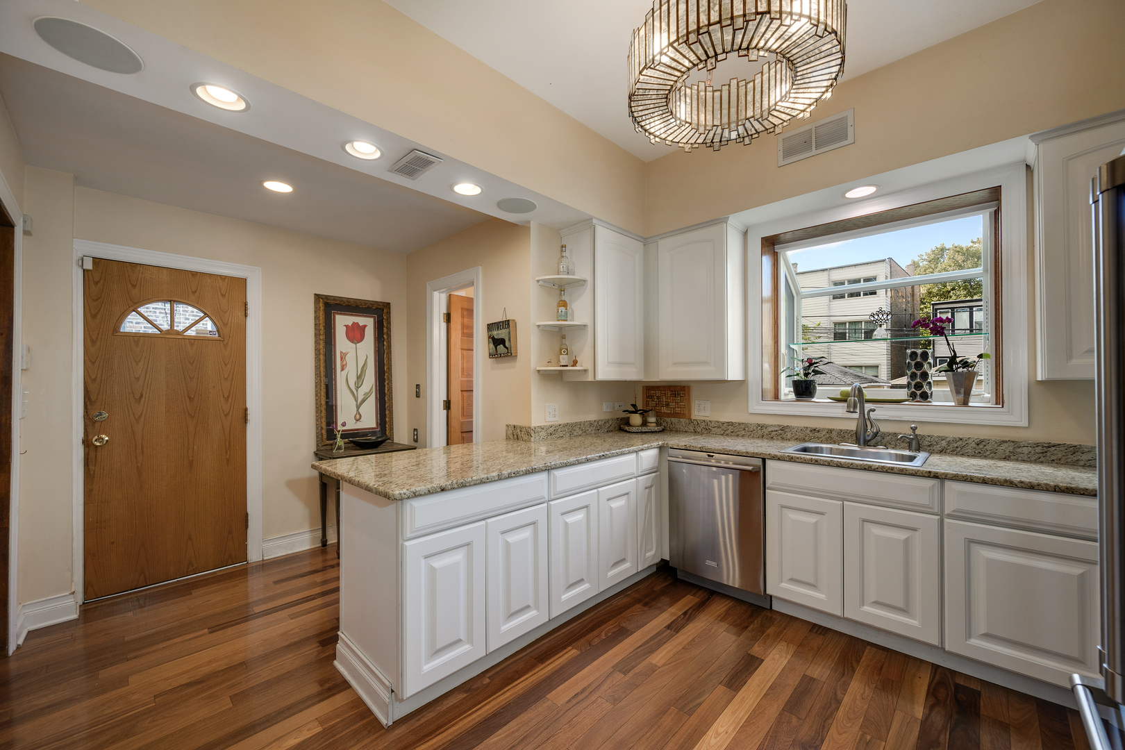 6316 North Magnolia Avenue Chicago IL 60660