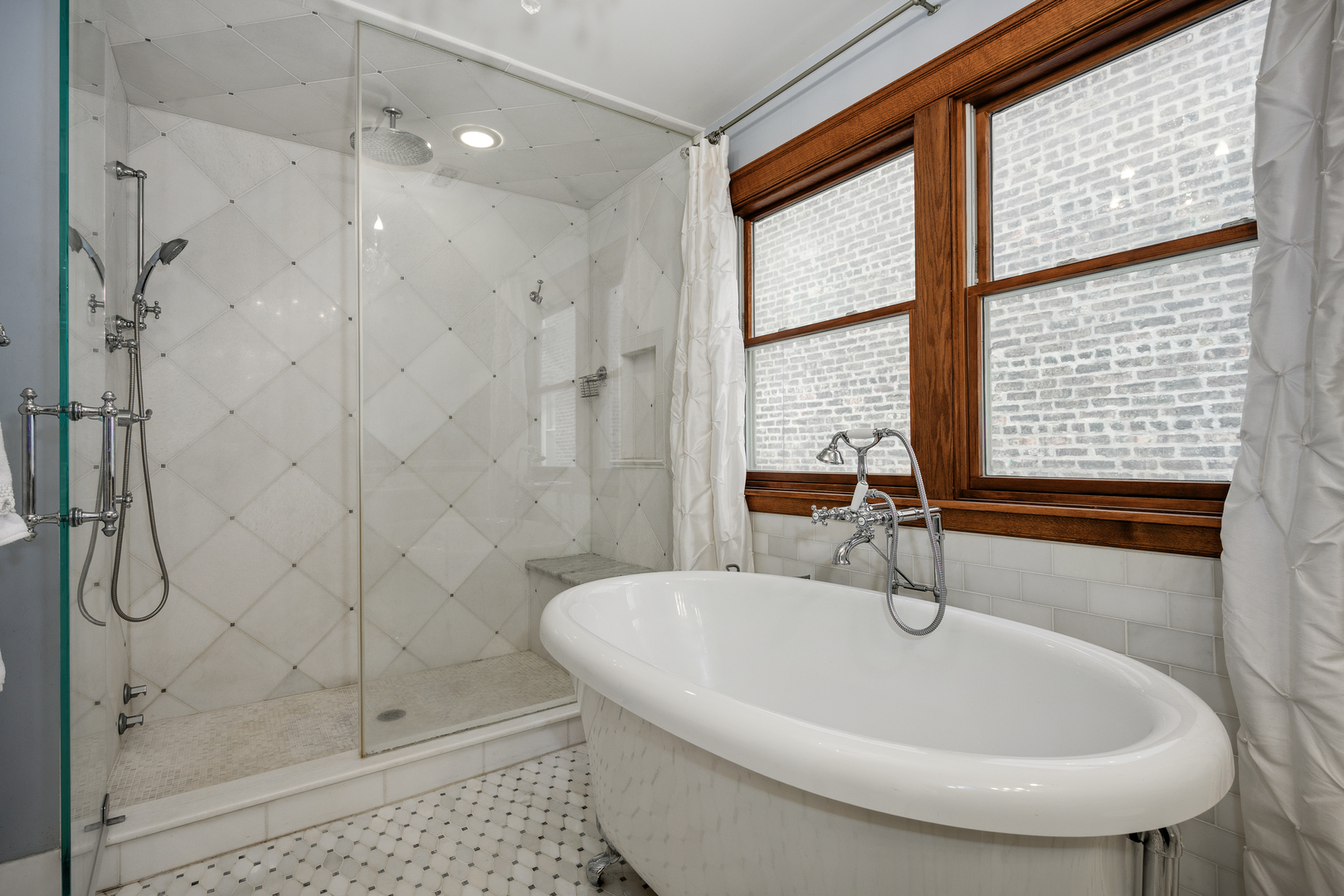 6316 North Magnolia Avenue Chicago IL 60660