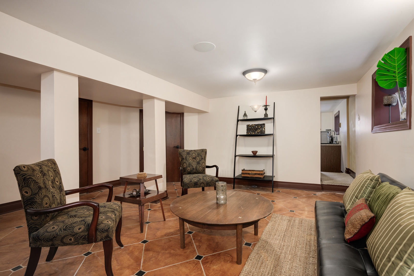 6316 North Magnolia Avenue Chicago IL 60660