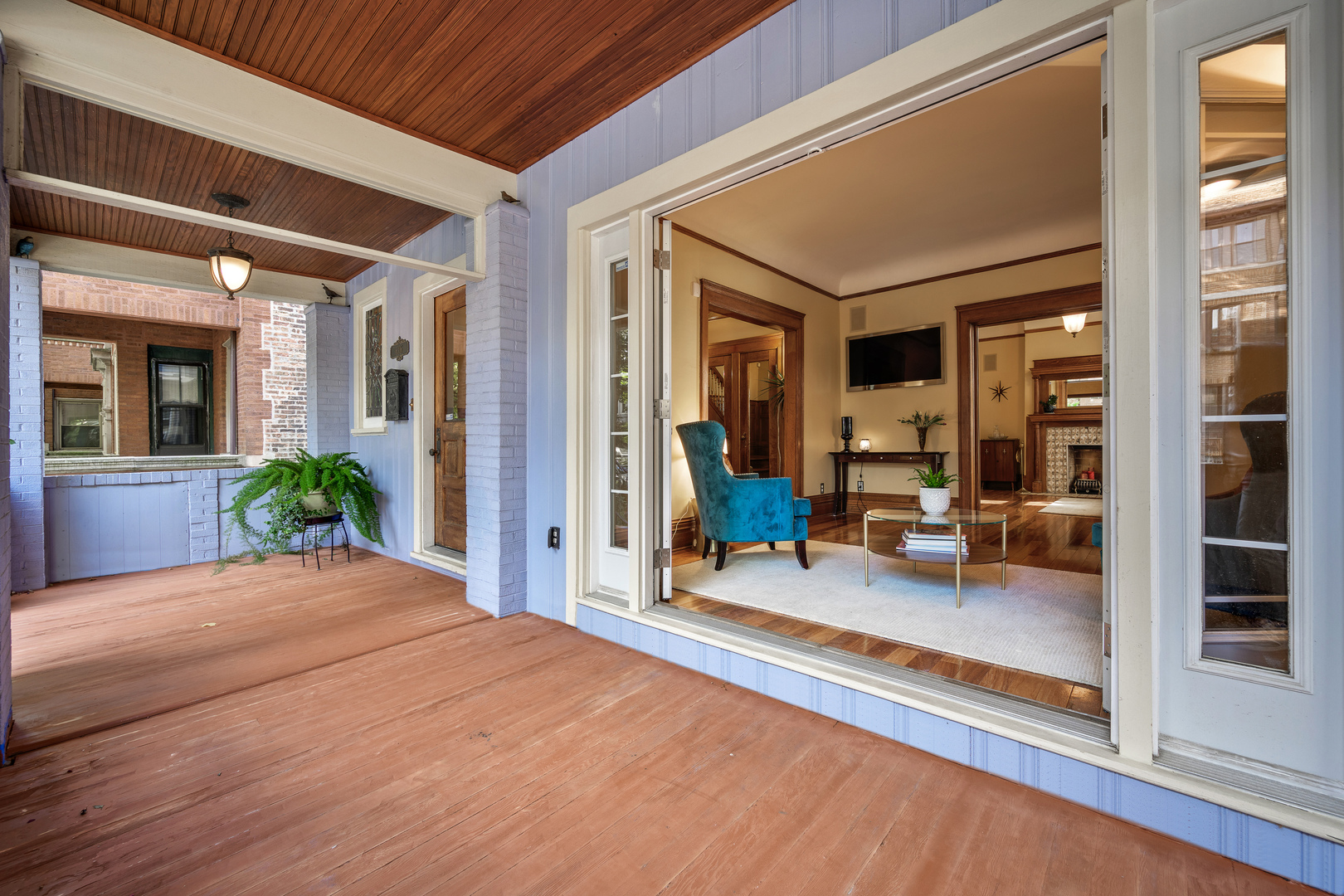 6316 North Magnolia Avenue Chicago IL 60660