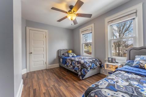 483 Barrett Street Elgin IL 60120