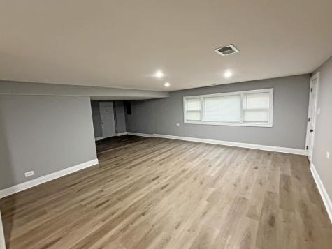 1118 East 169th Street South Holland IL 60473
