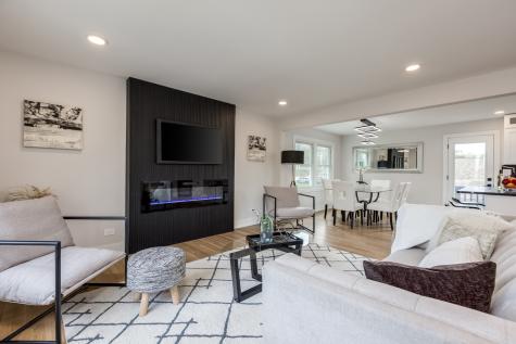 9132 Lincolnwood Drive Evanston IL 60203