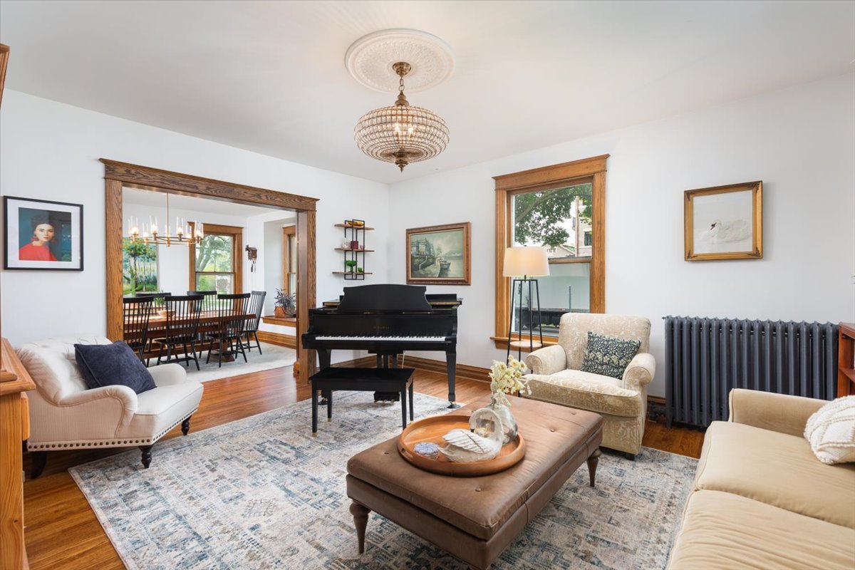 23 North Columbia Street Naperville IL 60540