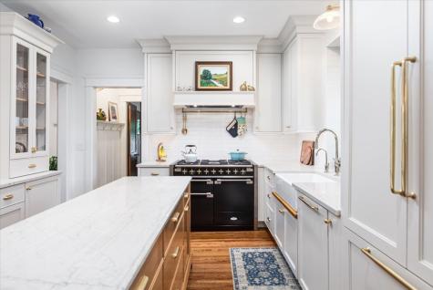 23 North Columbia Street Naperville IL 60540
