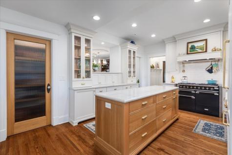 23 North Columbia Street Naperville IL 60540