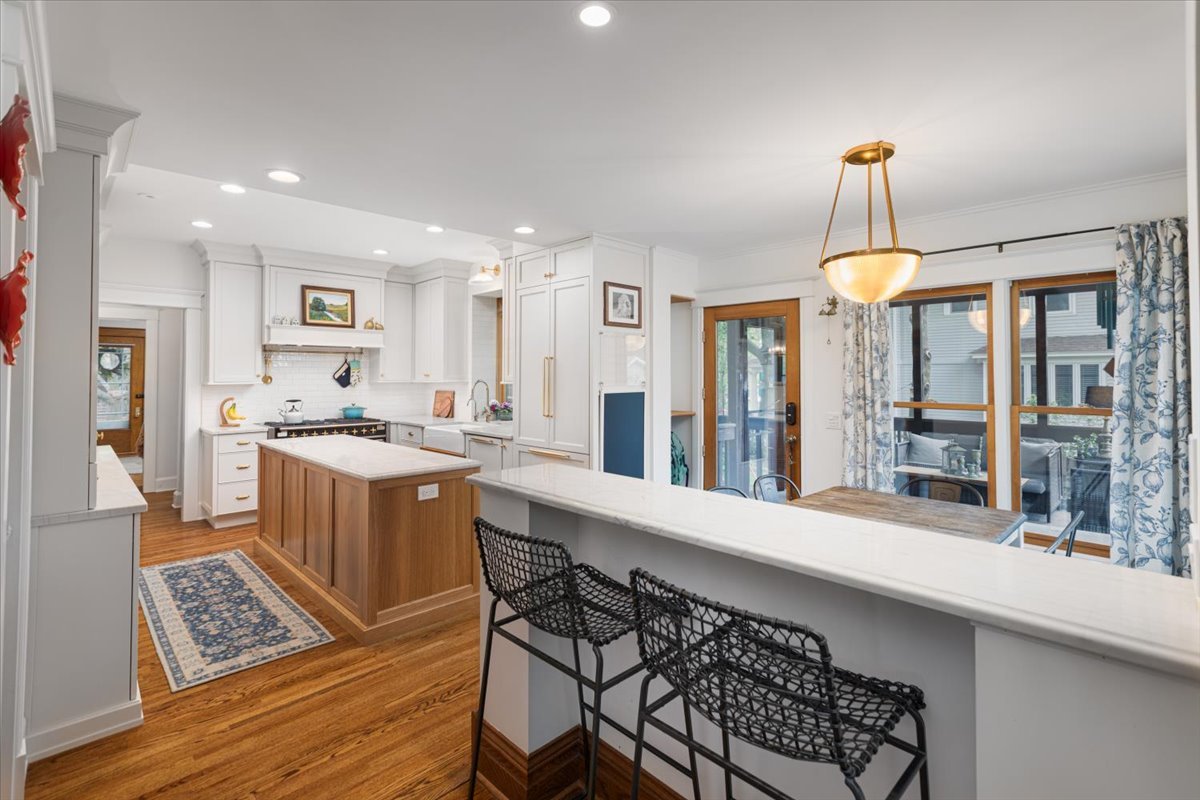 23 North Columbia Street Naperville IL 60540