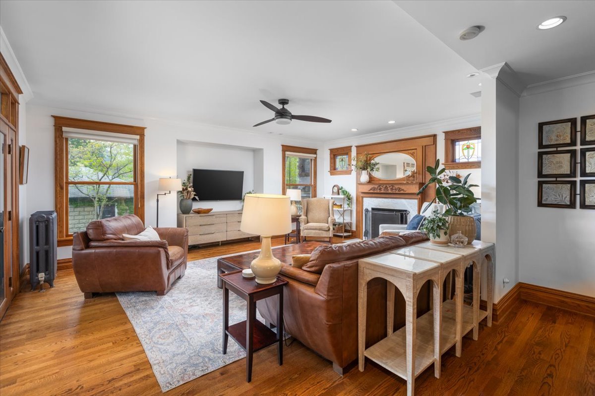 23 North Columbia Street Naperville IL 60540