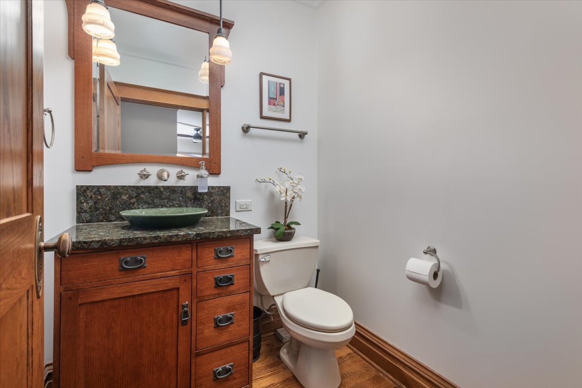 23 North Columbia Street Naperville IL 60540