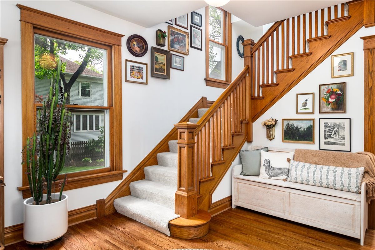 23 North Columbia Street Naperville IL 60540