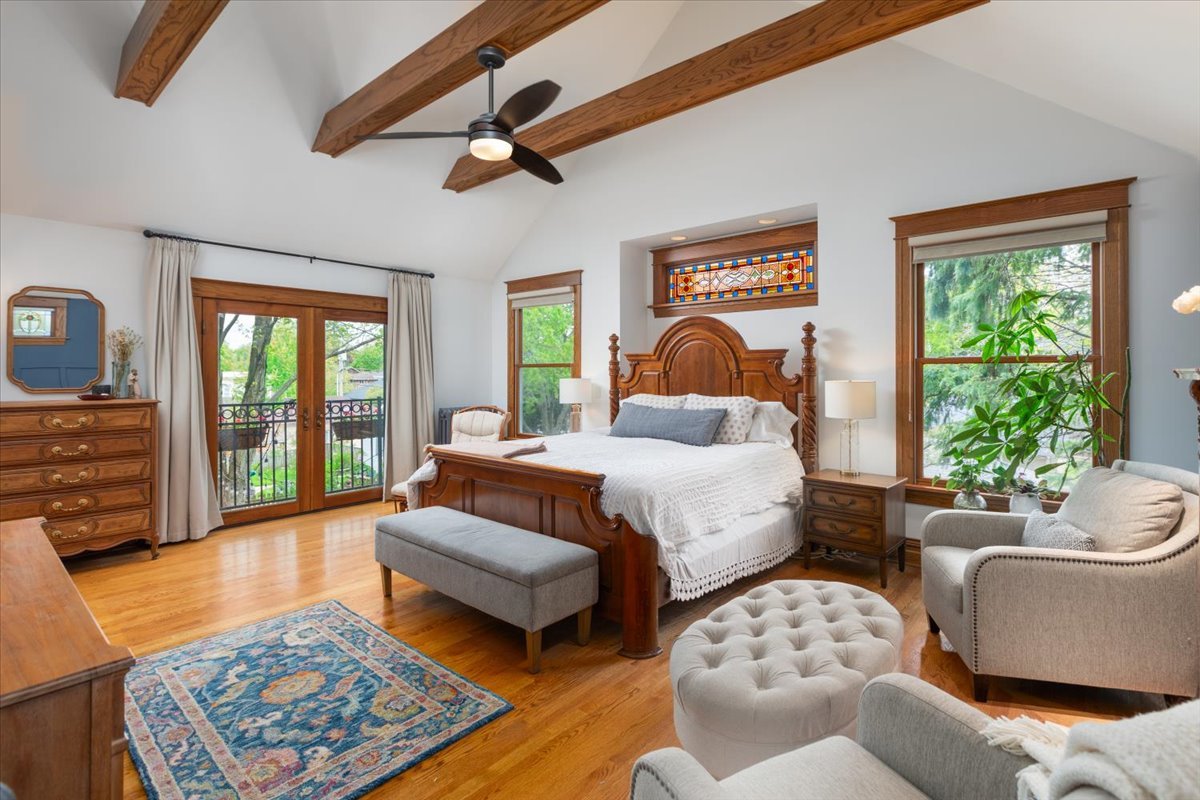 23 North Columbia Street Naperville IL 60540