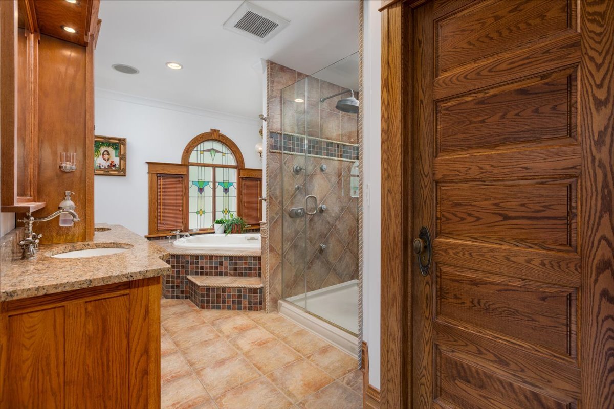 23 North Columbia Street Naperville IL 60540