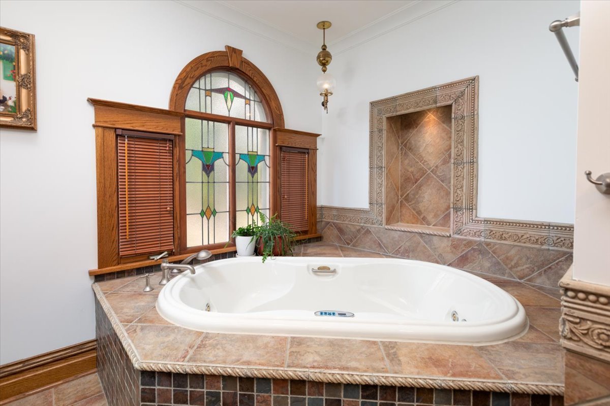 23 North Columbia Street Naperville IL 60540