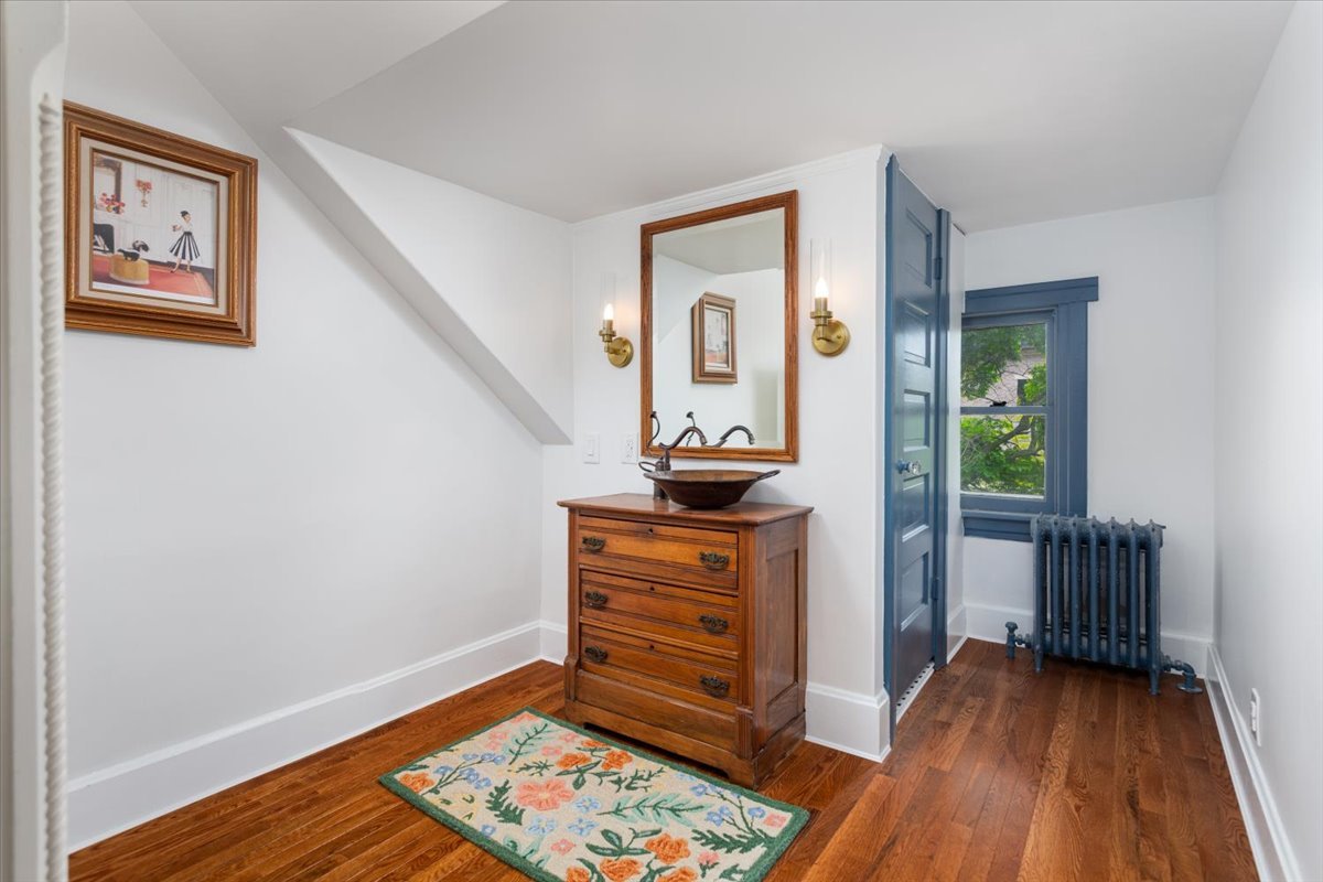 23 North Columbia Street Naperville IL 60540