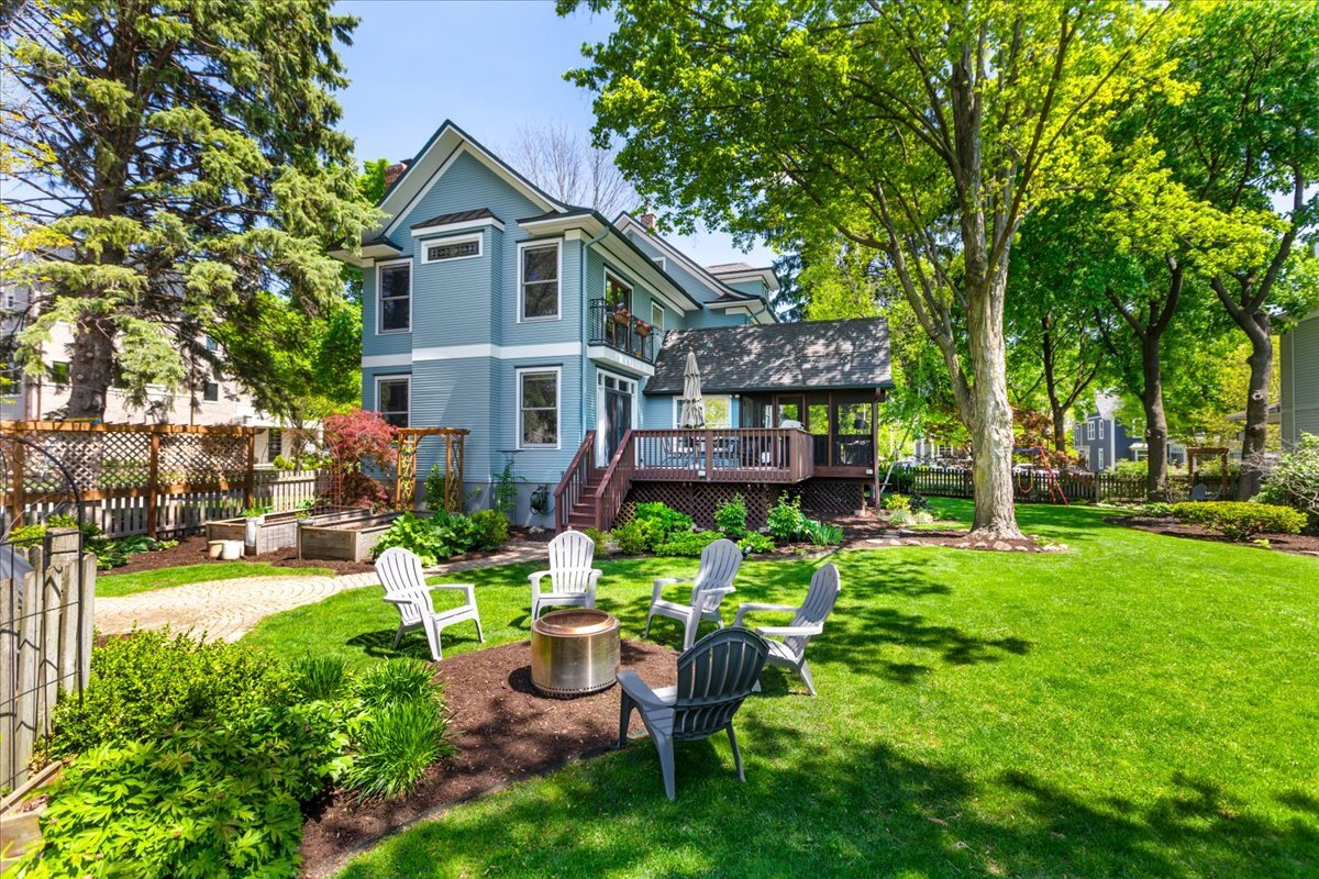 23 North Columbia Street Naperville IL 60540