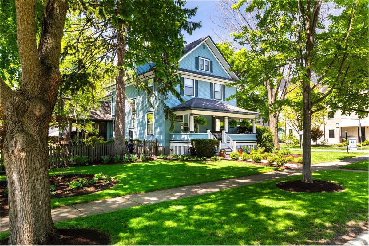 23 North Columbia Street Naperville IL 60540