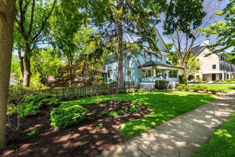 23 North Columbia Street Naperville IL 60540