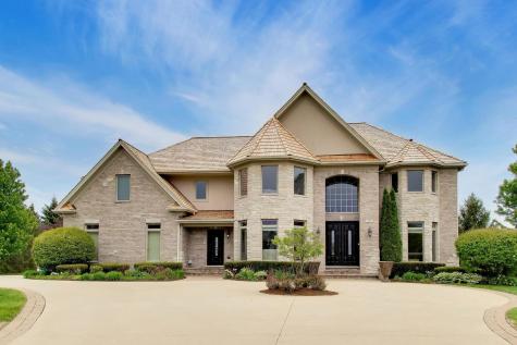 213 Justins Court Vernon Hills IL 60061