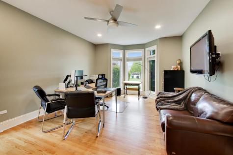 213 Justins Court Vernon Hills IL 60061