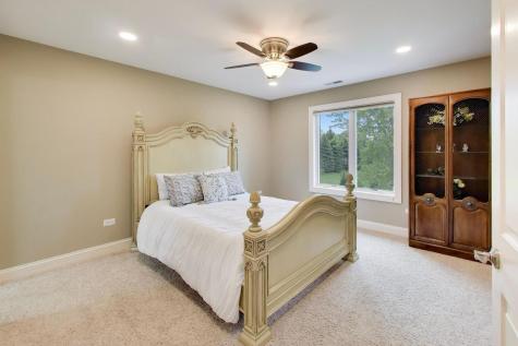213 Justins Court Vernon Hills IL 60061