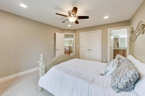 213 Justins Court Vernon Hills IL 60061