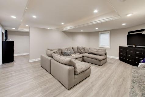 213 Justins Court Vernon Hills IL 60061