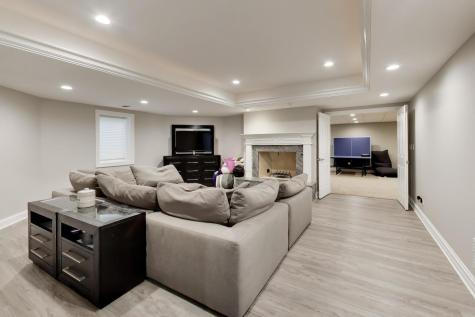 213 Justins Court Vernon Hills IL 60061
