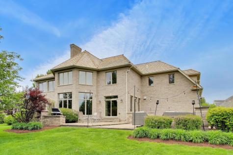 213 Justins Court Vernon Hills IL 60061