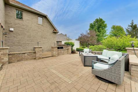 213 Justins Court Vernon Hills IL 60061