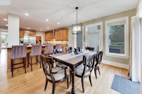 213 Justins Court Vernon Hills IL 60061