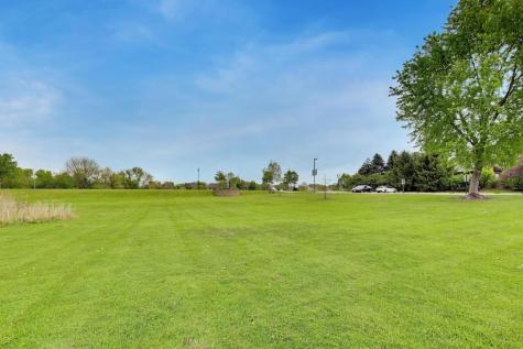 213 Justins Court Vernon Hills IL 60061