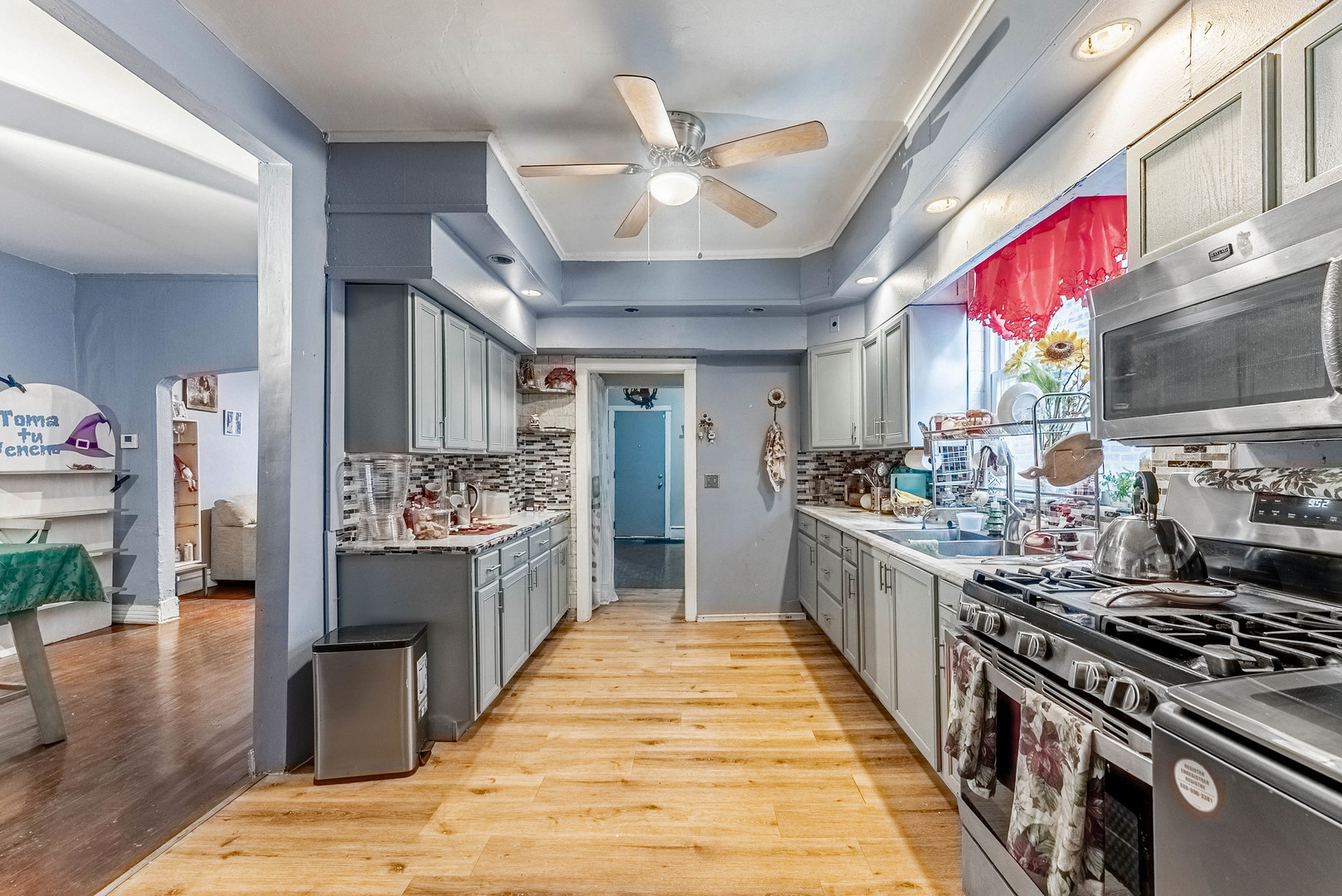 6933 South Michigan Avenue Chicago IL 60637