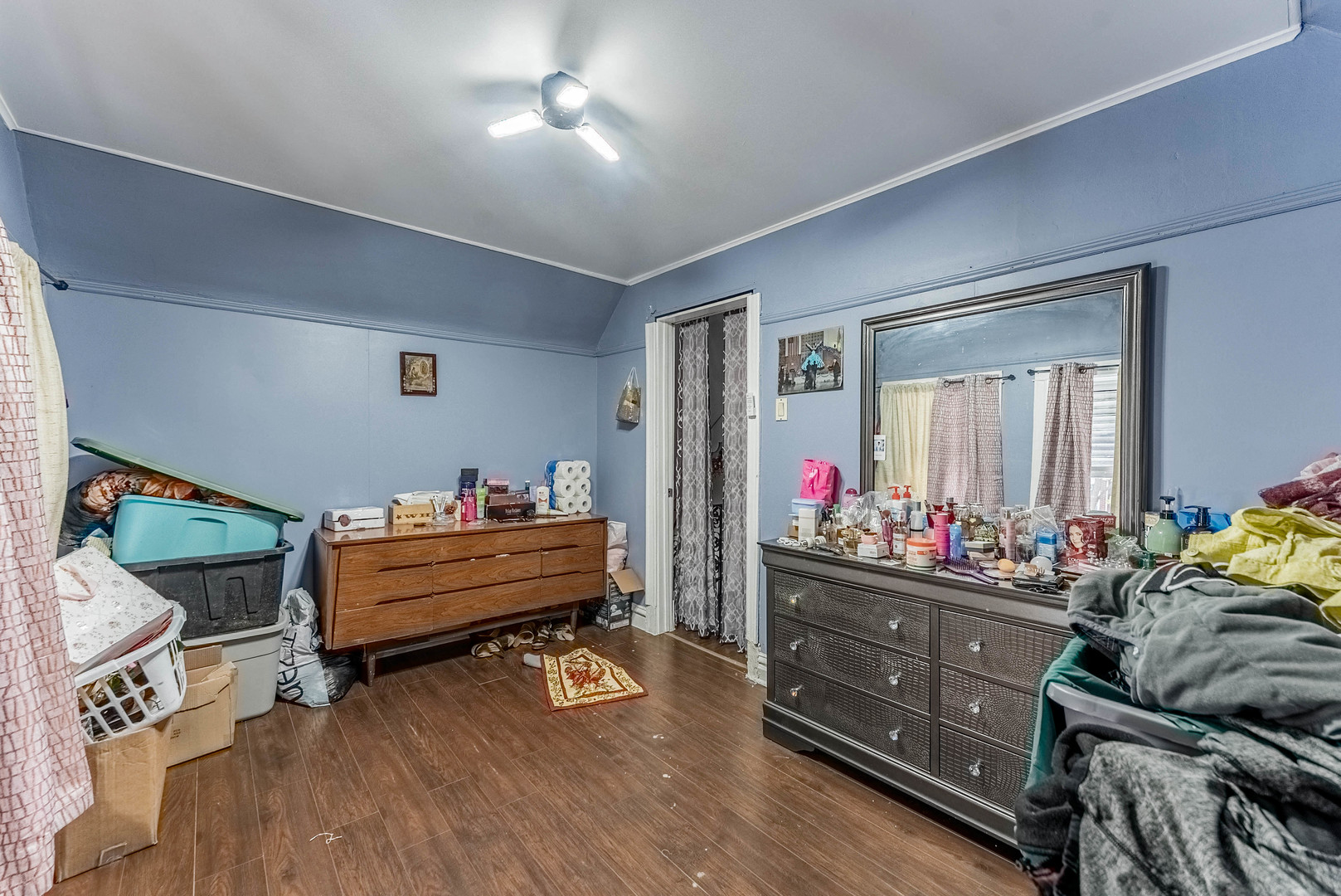 6933 South Michigan Avenue Chicago IL 60637