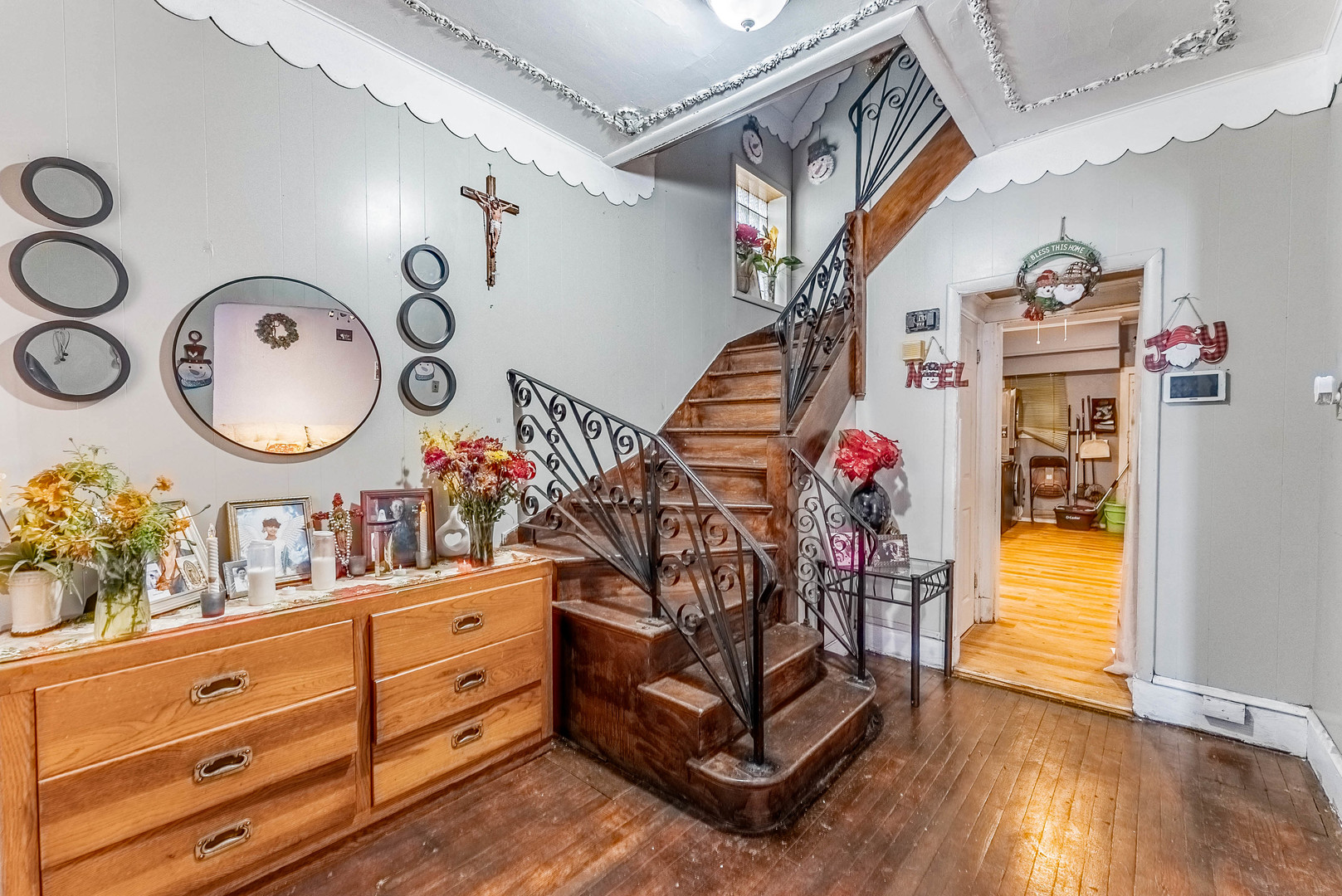 6933 South Michigan Avenue Chicago IL 60637