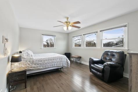 9212 South Komensky Avenue Oak Lawn IL 60453