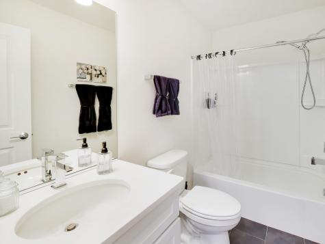 579 Watercress Drive Aurora IL 60504