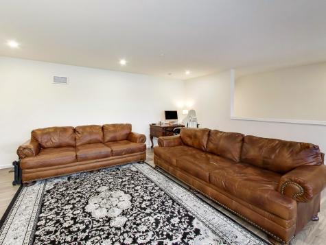 579 Watercress Drive Aurora IL 60504