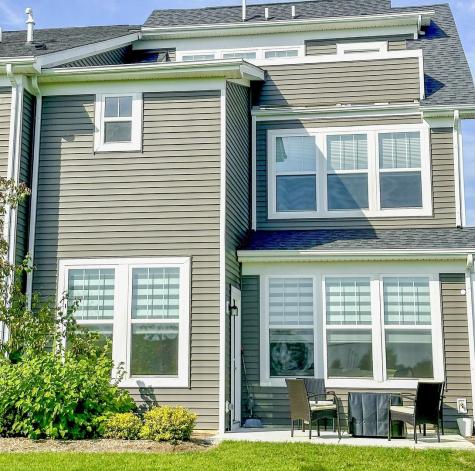 579 Watercress Drive Aurora IL 60504