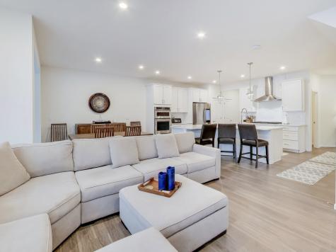 579 Watercress Drive Aurora IL 60504