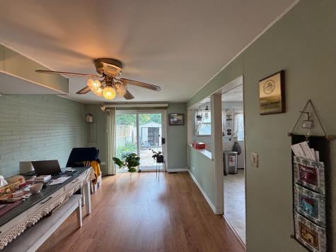 8945 North Lyons Street Des Plaines IL 60016